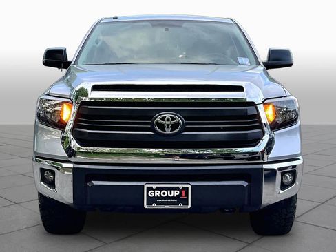 Used 2015 Toyota Tundra SR5 w/ TRD Off Road Package AWD/4WD image 4