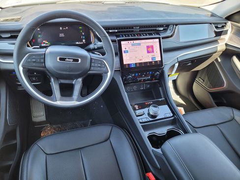 New 2024 Jeep Grand Cherokee Limited 4xe w/ Luxury Tech Group II image 11