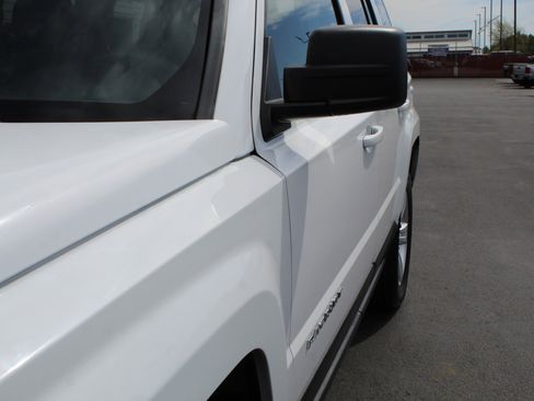 Used 2014 Jeep Patriot Sport w/ Power Value Group AWD/4WD image 11