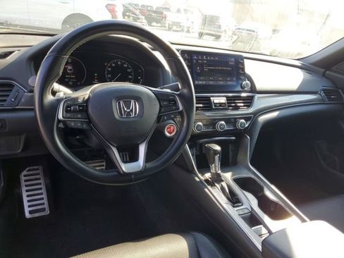 Used 2018 Honda Accord Sport image 15