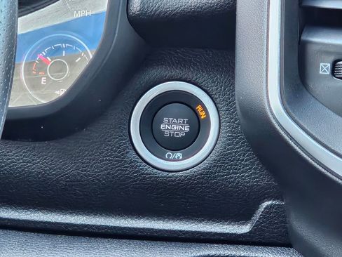 New 2026 RAM 1500 Express AWD/4WD image 12