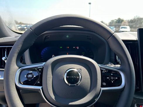 New 2026 Volvo XC60 T8 Ultra w/ Climate Package AWD/4WD image 12