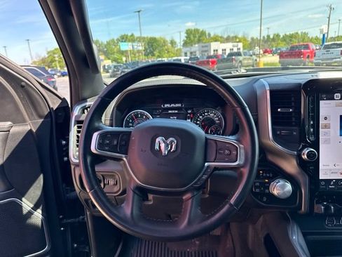 Used 2023 RAM 1500 Laramie AWD/4WD image 13