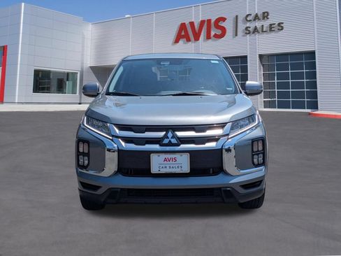 Used 2025 Mitsubishi Outlander Sport SE AWD/4WD image 2