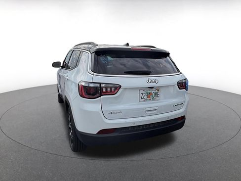 Used 2025 Jeep Compass Limited AWD/4WD image 10