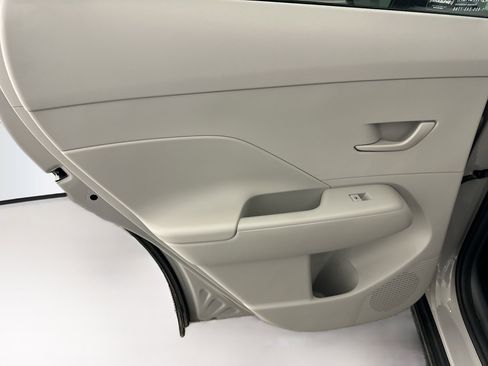 Used 2025 Hyundai Kona SEL image 26