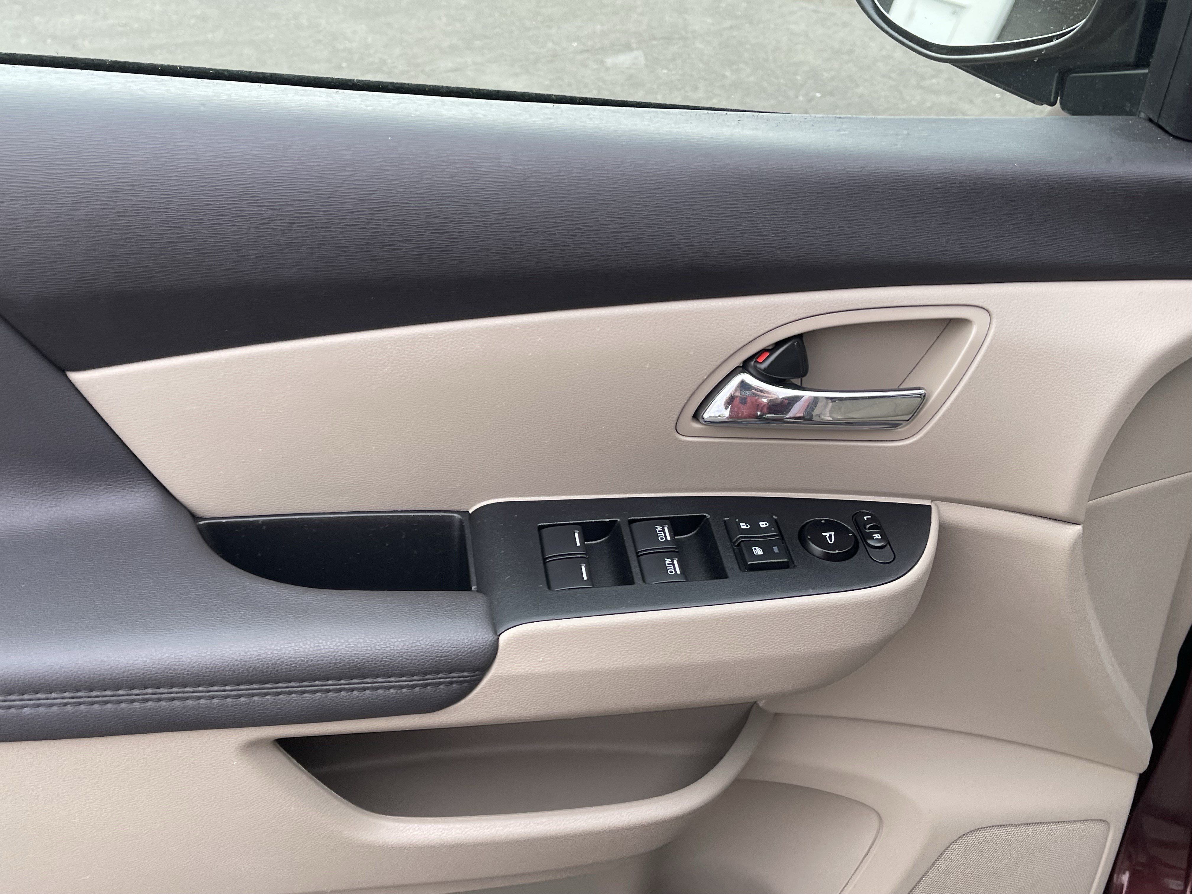 Used 2016 Honda Odyssey EX-L image 18