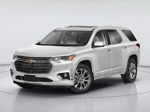 Used 2019 Chevrolet Traverse Premier w/ Driver Confidence II Package FWD image 36