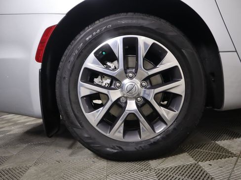 Used 2022 Chrysler Pacifica Pinnacle image 32