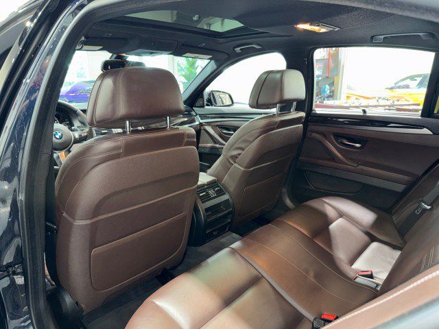 Used 2015 BMW 550i Sedan RWD image 50