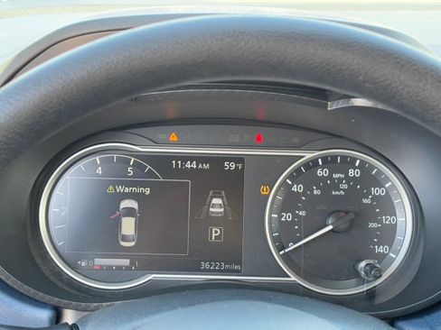 Certified 2025 Nissan Versa SV image 21