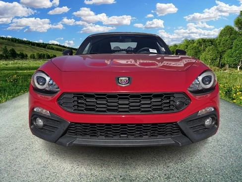 Used 2018 FIAT 124 Spider Abarth image 8