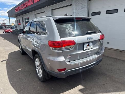 Used 2017 Jeep Grand Cherokee Limited w/ Luxury Group II image 5