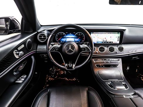 Used 2022 Mercedes-Benz E 350 Sedan image 6