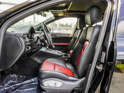 Used 2021 Porsche Macan S AWD/4WD image 37