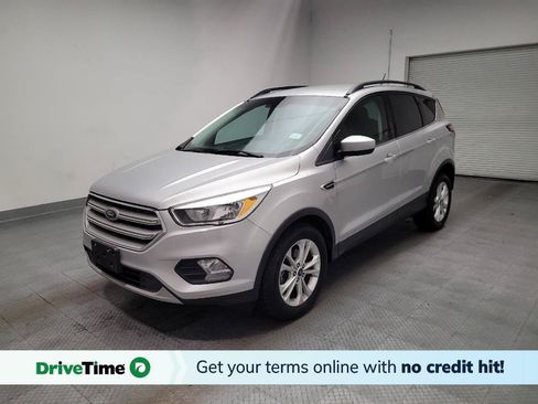 Used 2018 Ford Escape SE w/ SE Sync 3 Package FWD image 1