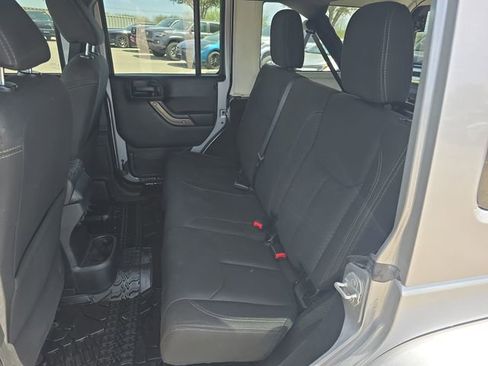 Used 2018 Jeep Wrangler Unlimited Sport AWD/4WD image 14