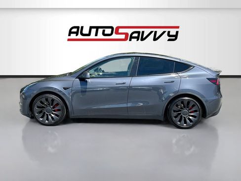 Used 2023 Tesla Model Y Performance AWD/4WD image 4