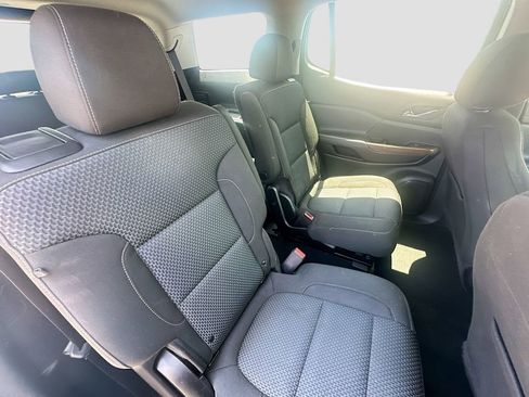 Used 2023 GMC Acadia SLE FWD image 27