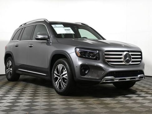 New 2026 Mercedes-Benz GLB 250 4MATIC image 9