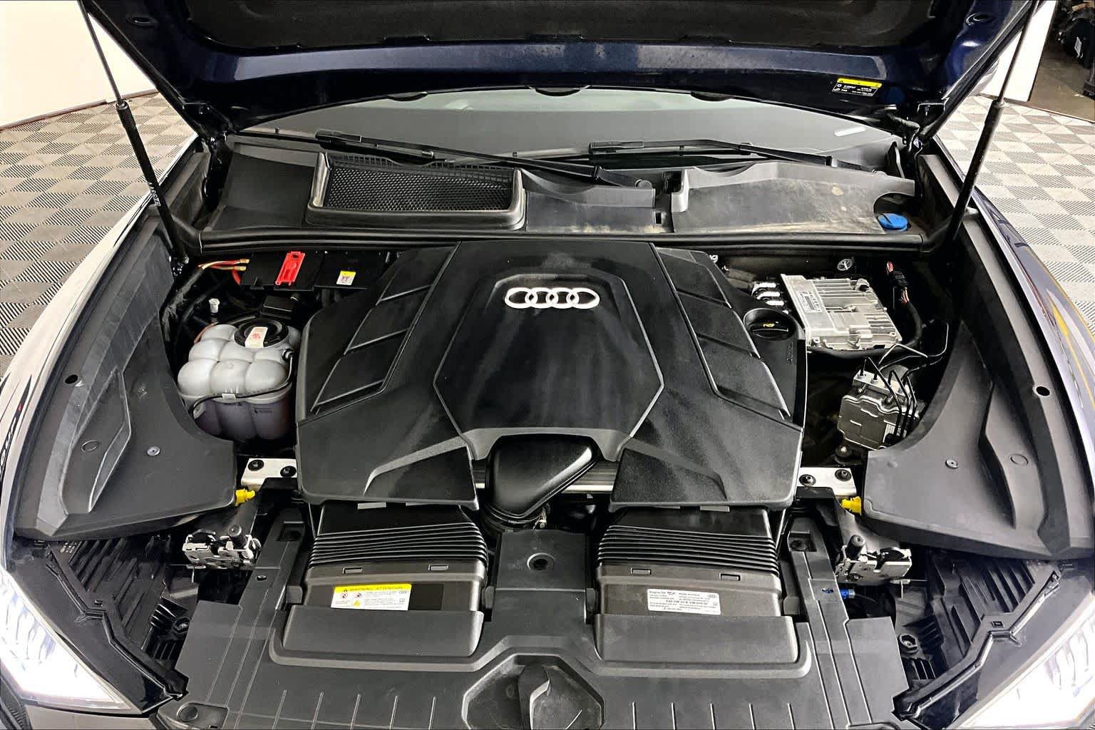 Used 2023 Audi Q8 Premium Plus AWD/4WD image 29