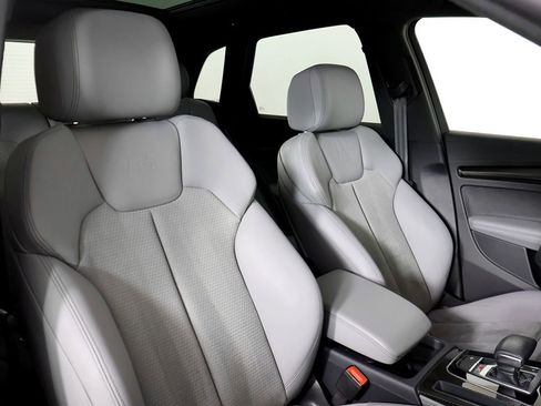 Used 2022 Audi SQ5 Premium Plus w/ Premium Plus Package AWD/4WD image 30