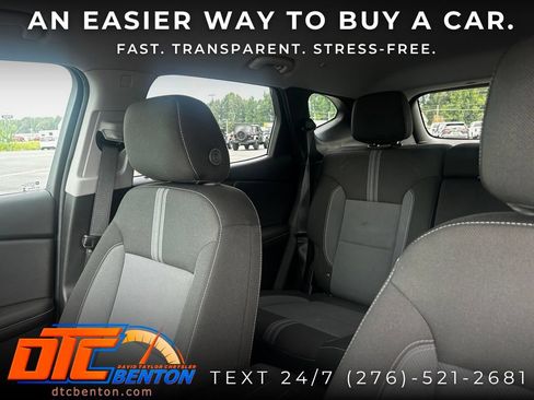 Used 2023 Chevrolet Blazer LT FWD image 11