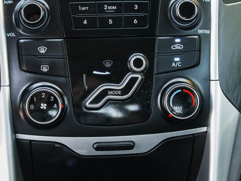 Used 2013 Hyundai Sonata GLS w/ Popular Equipment Pkg FWD image 17