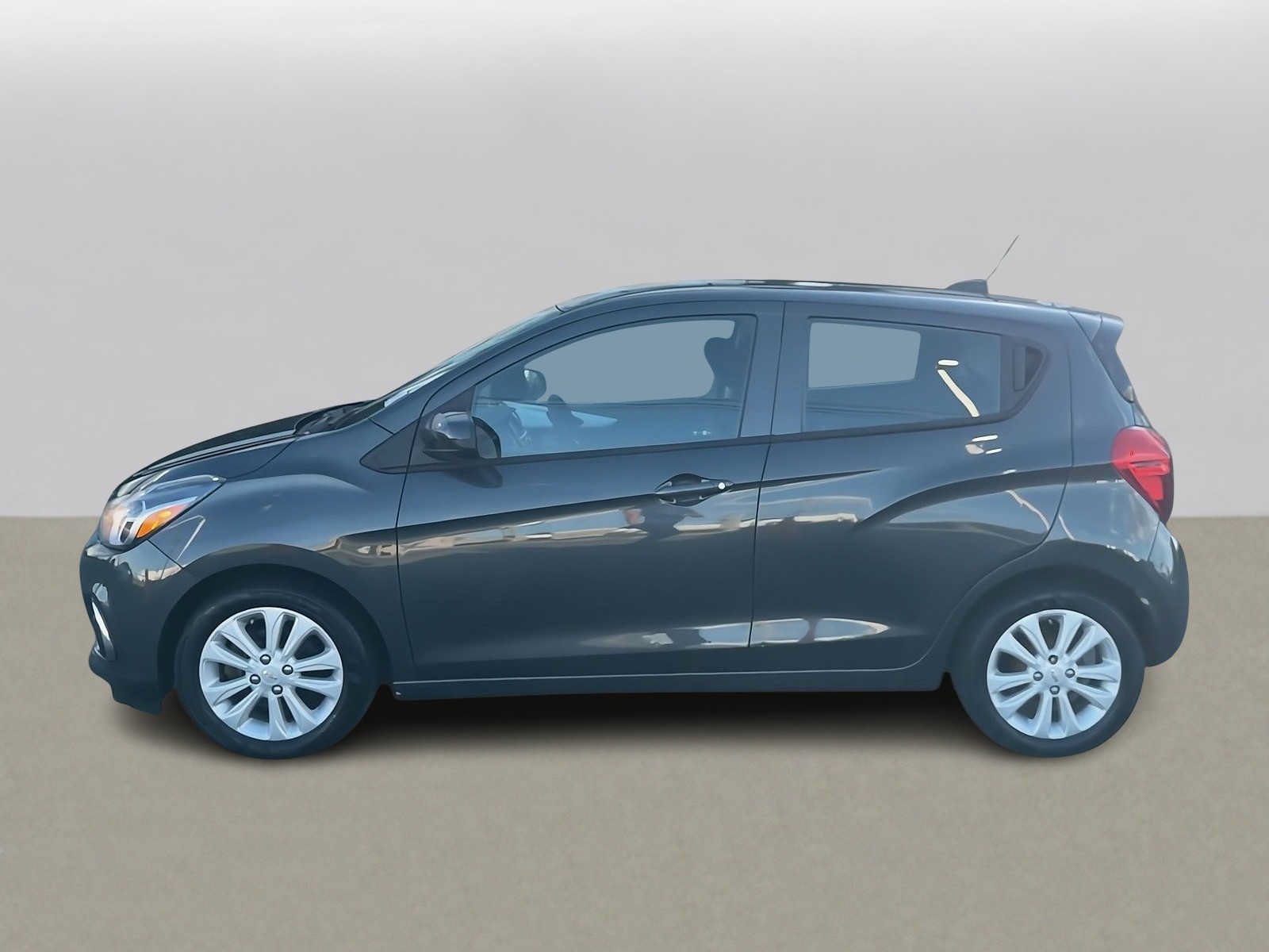 Used 2017 Chevrolet Spark LT FWD image 5