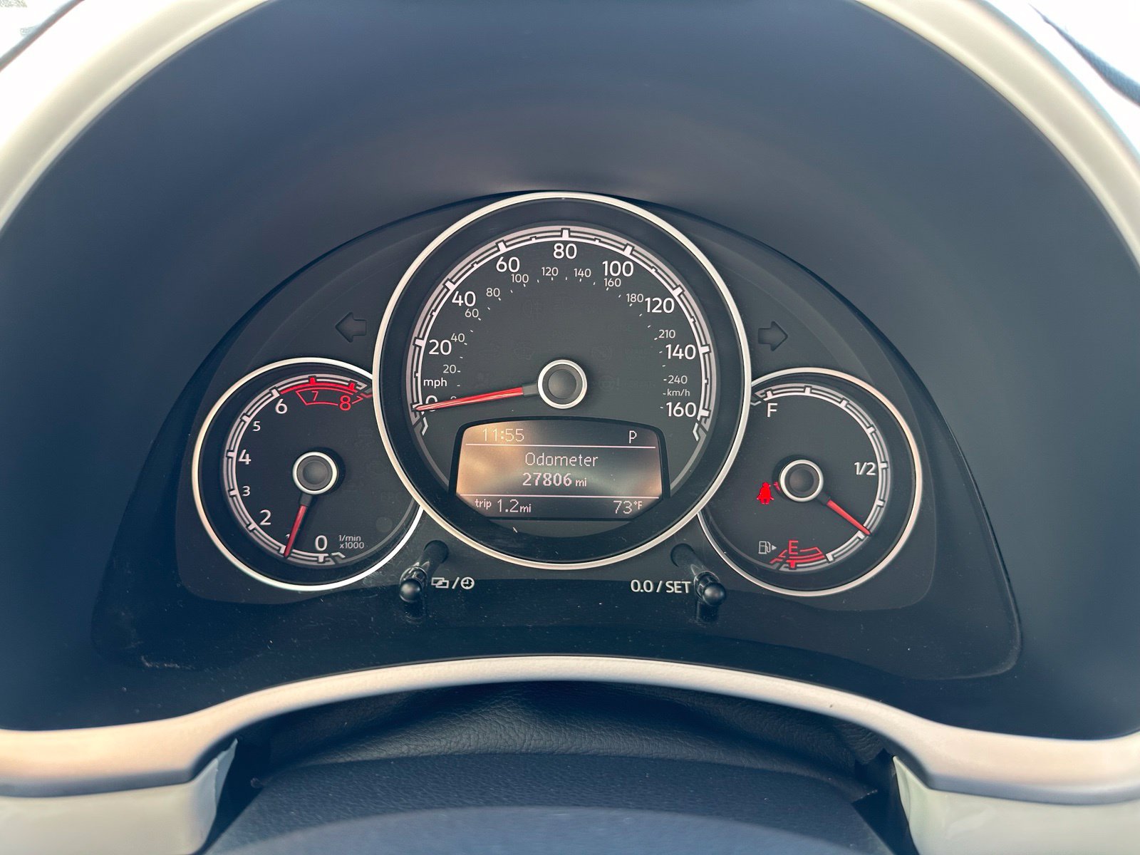Used 2018 Volkswagen Beetle 2.0T SE FWD image 11