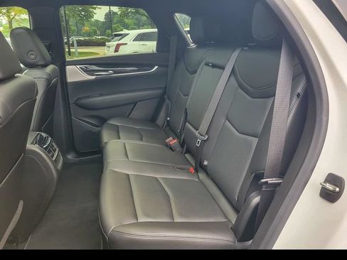 Certified 2023 Cadillac XT5 Premium Luxury AWD/4WD image 12