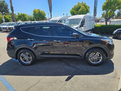 Used 2017 Hyundai Santa Fe Sport w/ 2.4L Value Package 06 image 4