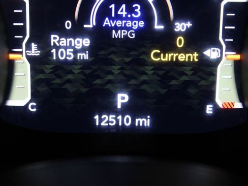 Used 2023 Jeep Gladiator Willys image 10