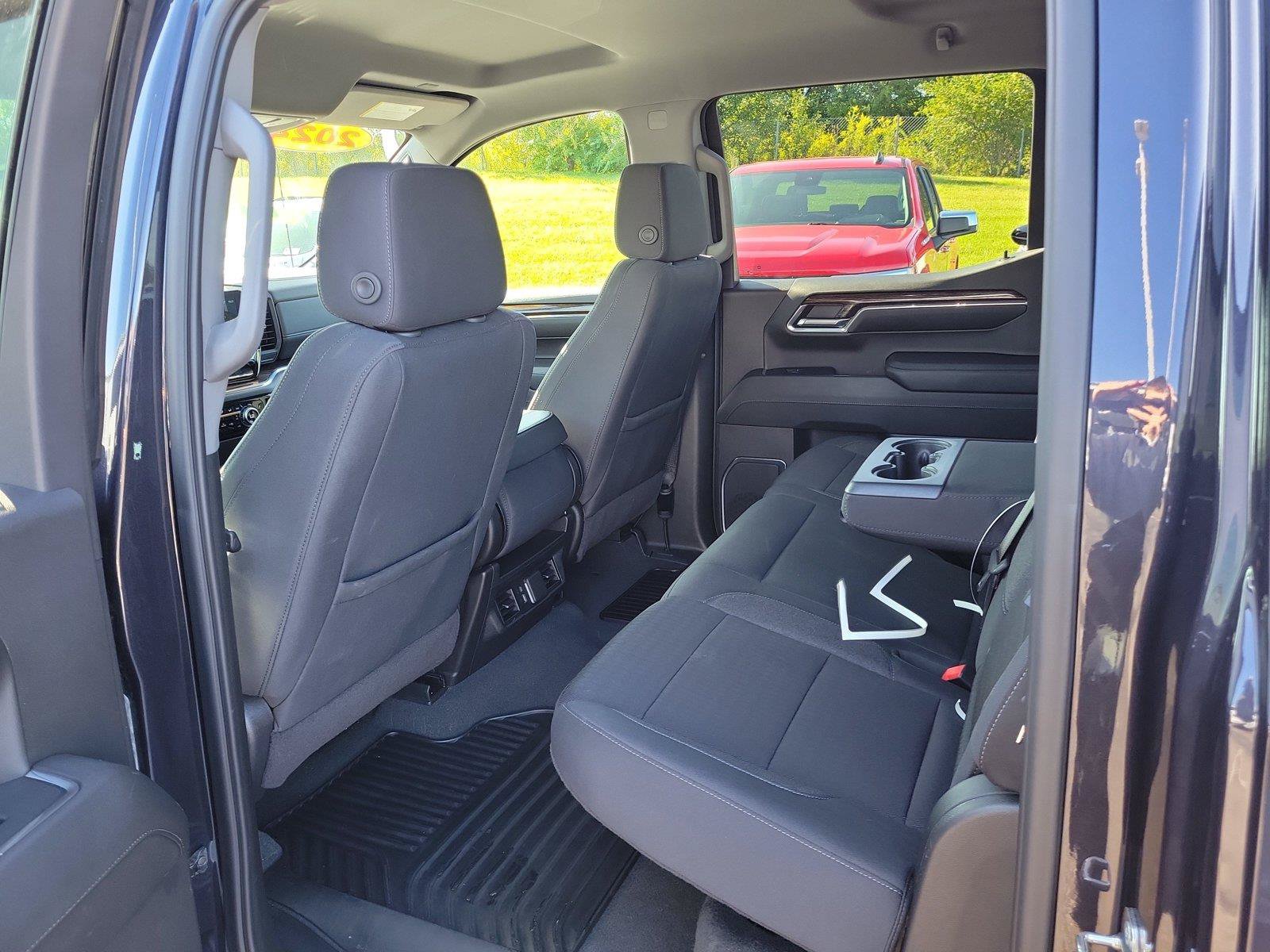 Used 2024 GMC Sierra 1500 Elevation AWD/4WD image 12