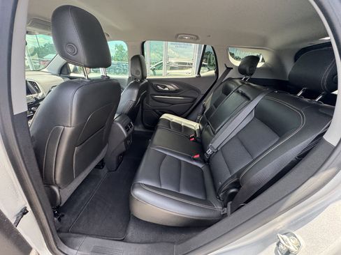 Used 2019 GMC Terrain SLT w/ Preferred Package FWD image 9