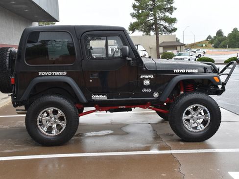 Used 2006 Jeep Wrangler X AWD/4WD image 9