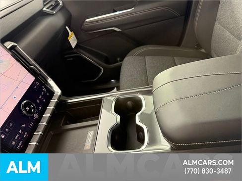 Used 2025 GMC Acadia Elevation image 28