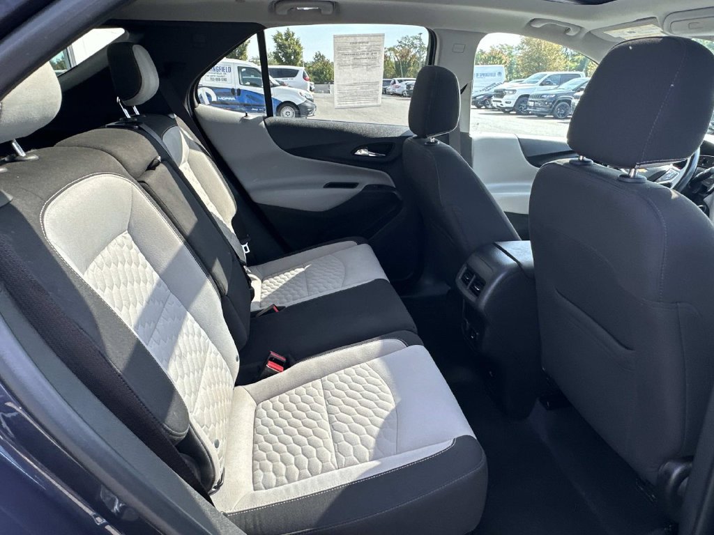 Used 2018 Chevrolet Equinox LT w/ Sun & Infotainment Package AWD/4WD image 15