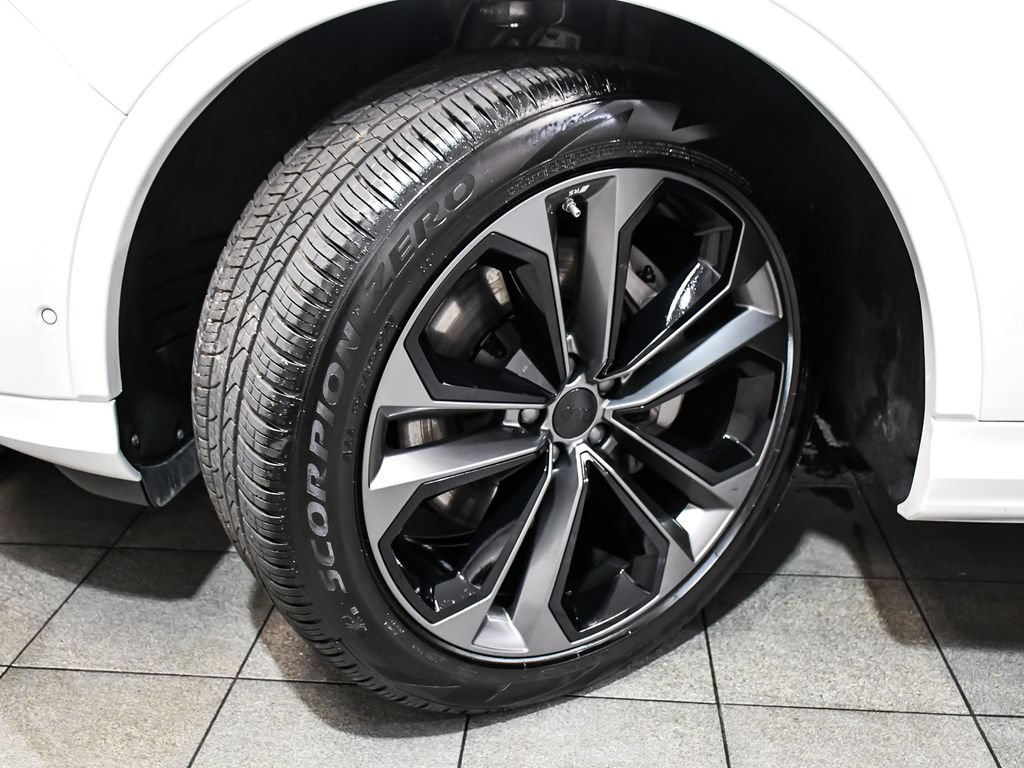 Used 2026 Audi Q7 3.0T Premium Plus w/ Premium Plus Package AWD/4WD image 7