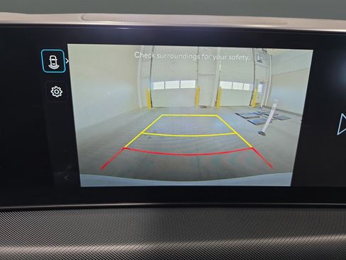 Used 2025 Hyundai Sonata SEL FWD image 11
