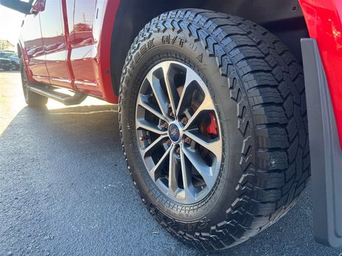 Used 2018 Ford F150 XLT w/ Equipment Group 302A Luxury image 9