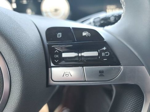 Used 2024 Hyundai Elantra SEL w/ Convenience Package FWD image 12