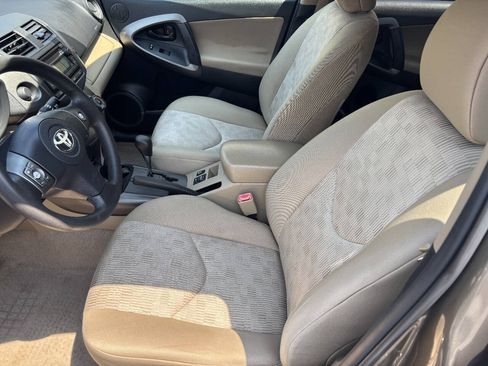 Used 2012 Toyota RAV4 FWD w/ Value Pkg image 2