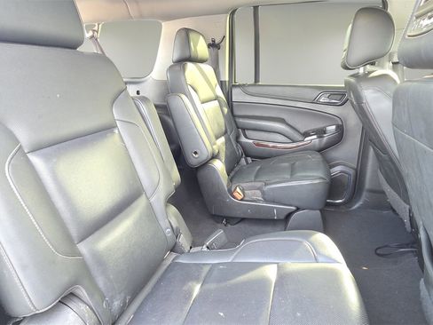 Used 2019 GMC Yukon XL SLT image 16