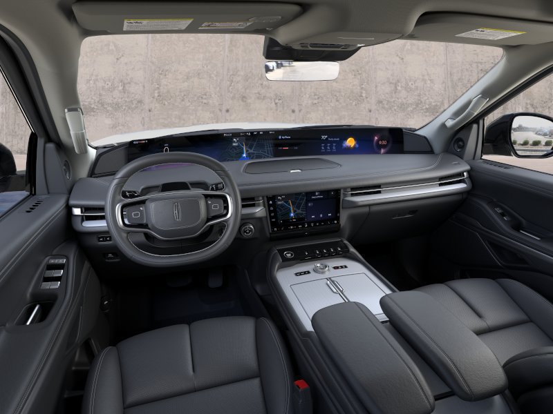 New 2025 Lincoln Navigator Reserve AWD/4WD image 9
