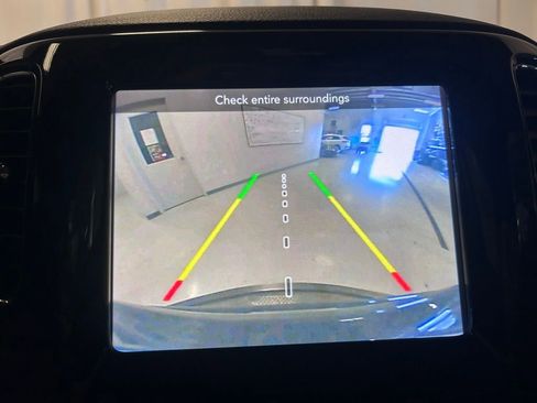Used 2018 Jeep Compass Sport w/ Cold Weather Group FWD image 15
