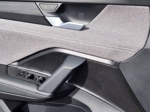 New 2026 Volkswagen Tiguan S image 14