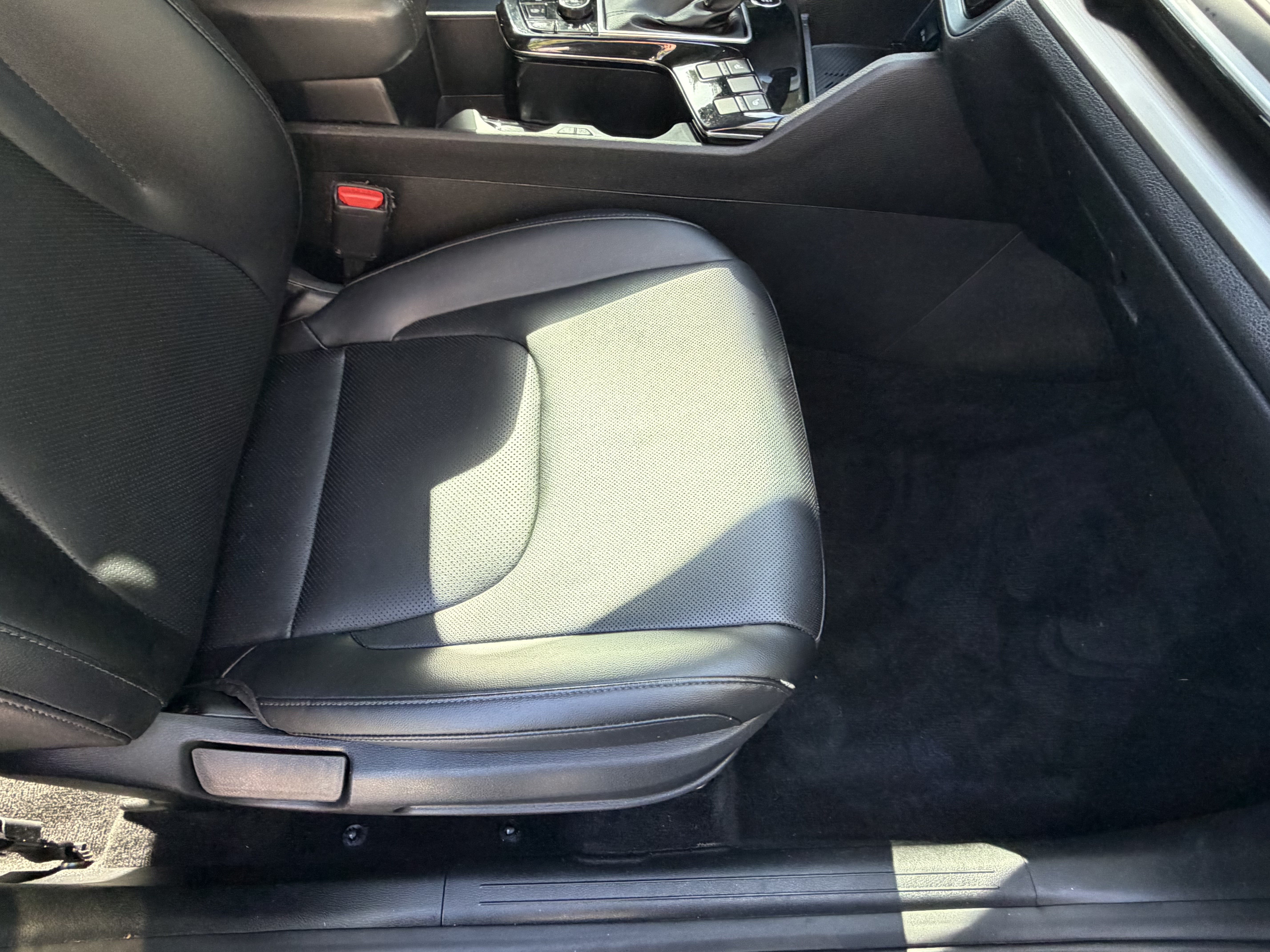 Used 2023 Kia Sportage EX FWD image 41
