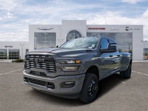 New 2026 RAM 3500 Big Horn AWD/4WD image 5