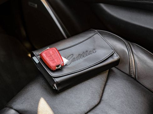 Used 2018 Cadillac Escalade Luxury image 61